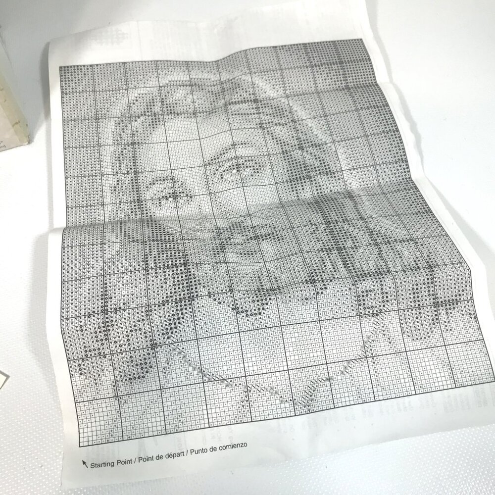 Vintage Latch Hook Rug Kit with Tool JESUS - Picture 10 of 13